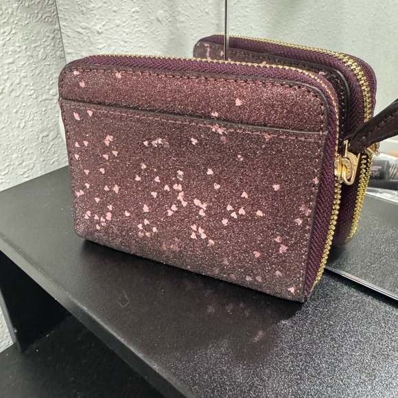 Coach small zip around wallet. - Picture 2 of 6